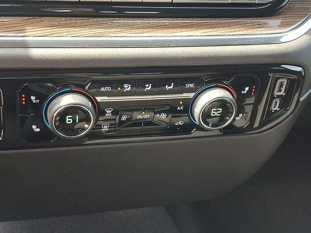 2024 Chevrolet Silverado 1500 LT LT1