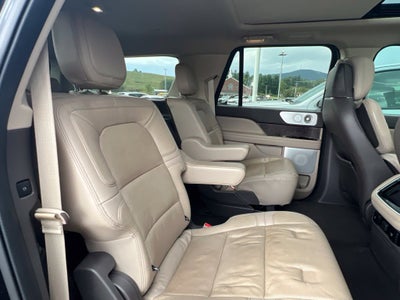2022 Lincoln Navigator L Reserve
