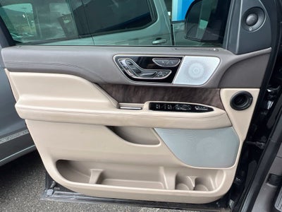 2022 Lincoln Navigator L Reserve