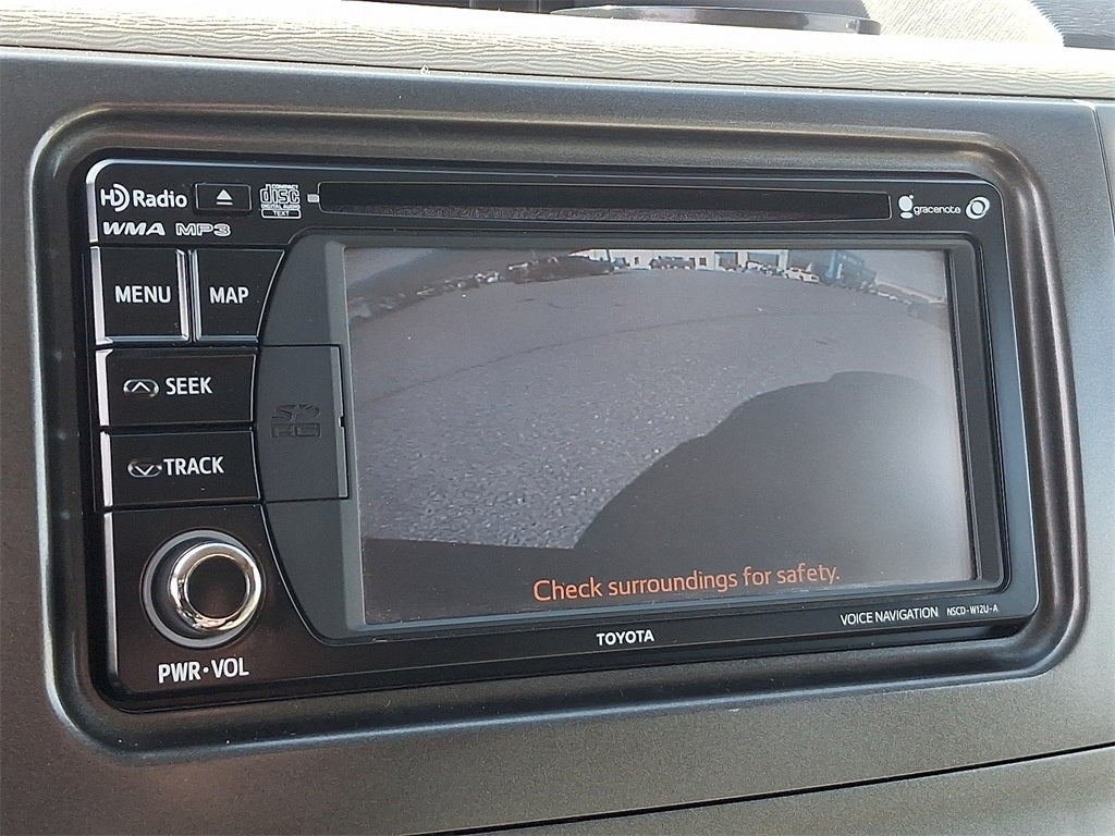 2014 Toyota Sienna XLE 8 Passenger