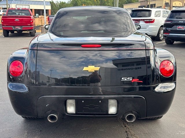 2004 Chevrolet SSR Base