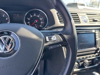 2017 Volkswagen Passat SEL Premium