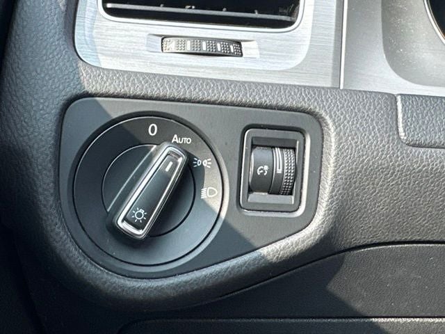 2016 Volkswagen Golf SportWagen TSI Limited Edition