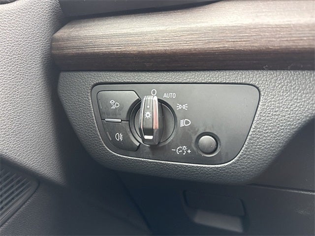 2024 Audi Q5 45 S line Premium quattro