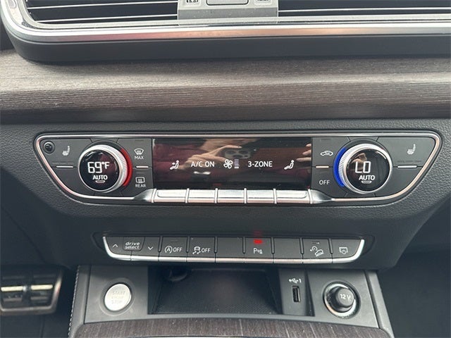 2024 Audi Q5 45 S line Premium quattro