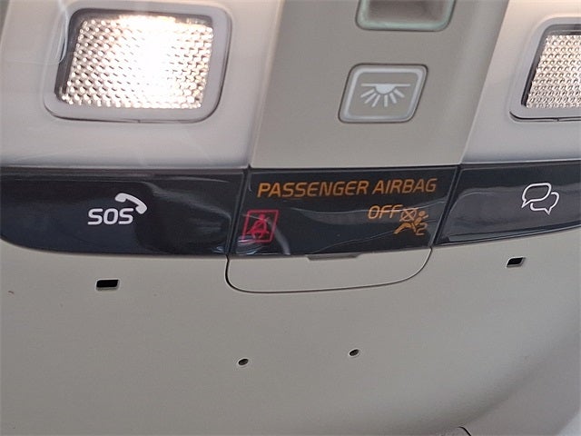 2024 Volvo XC90 Recharge Plug-In Hybrid T8 Core Bright Theme