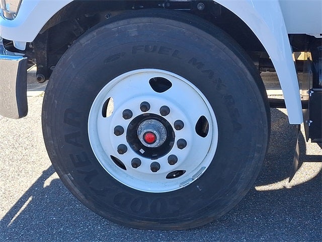 2023 Ford F-650SD Base