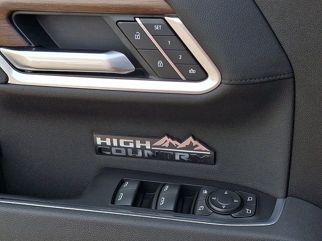 2025 Chevrolet Silverado 1500 High Country