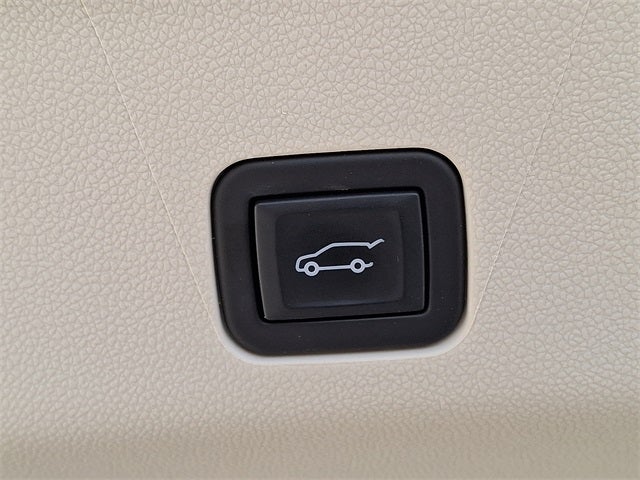 2025 Cadillac Escalade ESV Premium Luxury Platinum