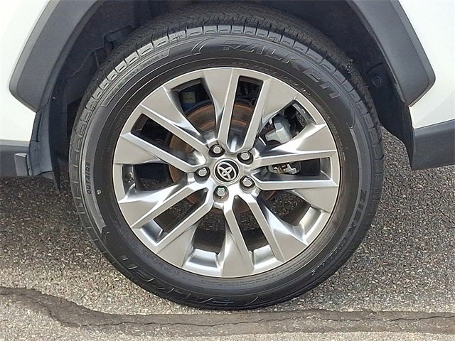 2020 Toyota RAV4 XLE Premium