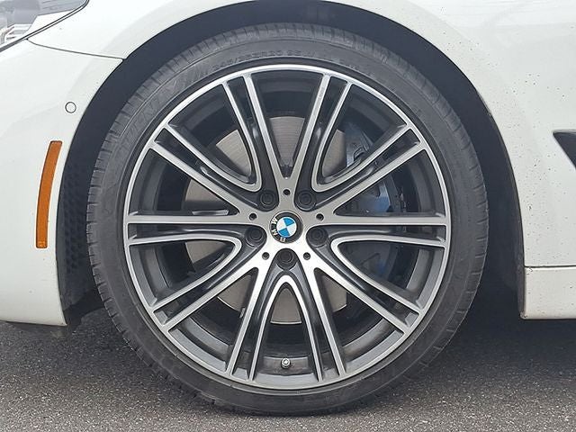 2019 BMW 5 Series 540i