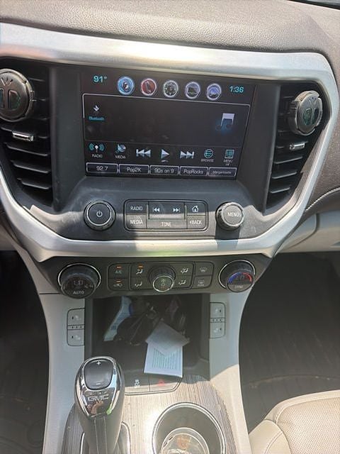 2017 GMC Acadia SLT