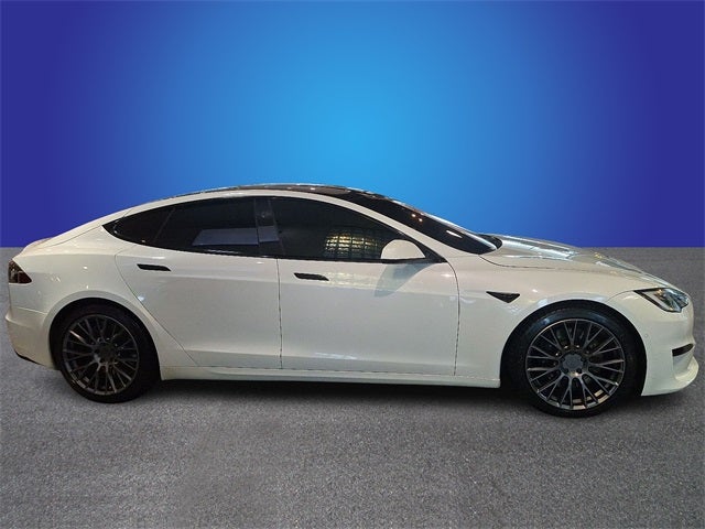 2022 Tesla Model S Plaid