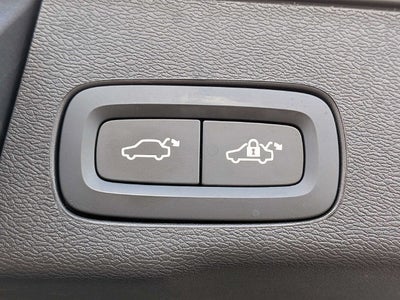 2026 Volvo XC60 Plug-In Hybrid T8 Ultra