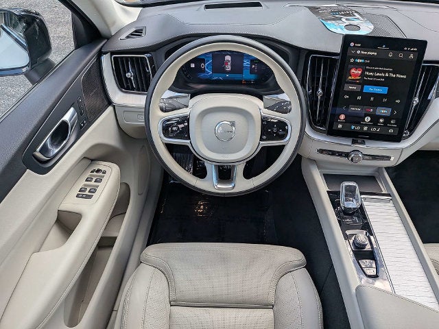 2026 Volvo XC60 Plug-In Hybrid T8 Ultra