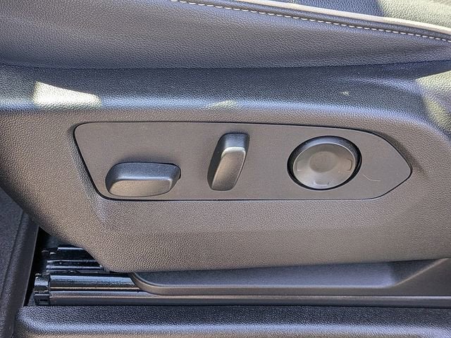 2025 GMC Yukon XL Elevation