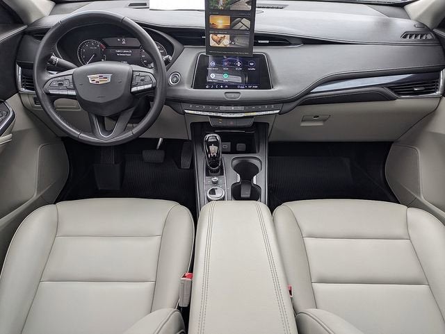 2023 Cadillac XT4 Luxury