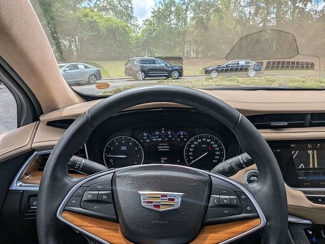 2017 Cadillac XT5 Platinum AWD