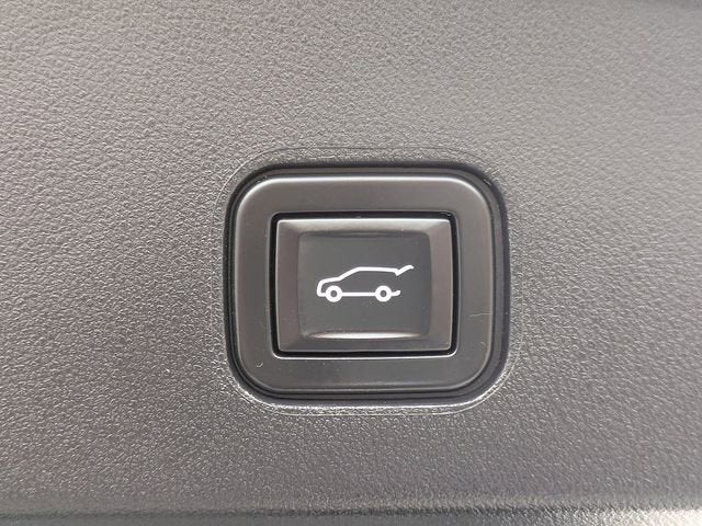 2023 Cadillac LYRIQ Luxury