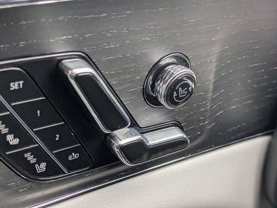 2023 Cadillac LYRIQ Luxury