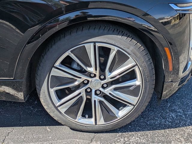 2024 Cadillac LYRIQ Luxury 3