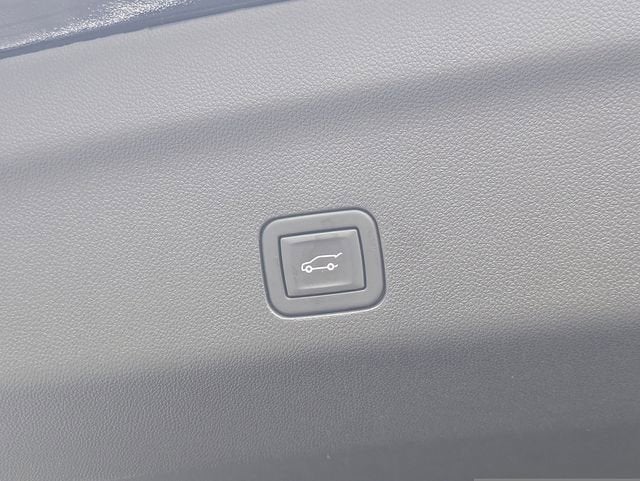 2024 Cadillac Escalade ESV Premium Luxury Platinum