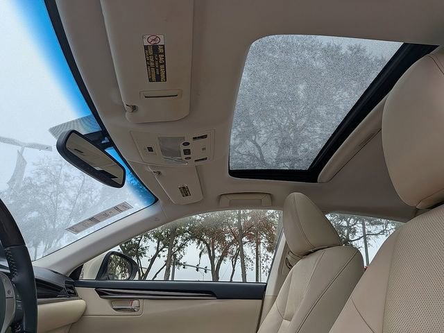 2013 Lexus ES 350 4dr Sdn