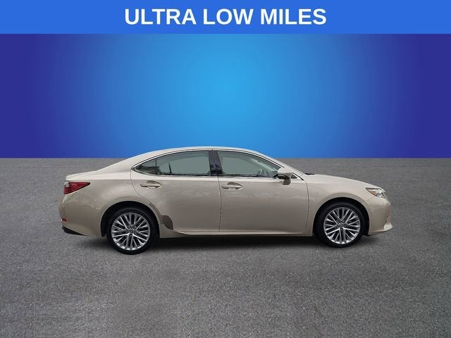 2013 Lexus ES 350 4dr Sdn