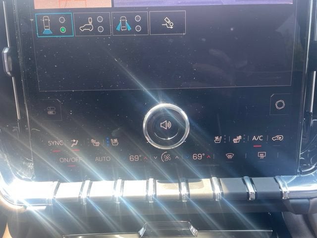 2025 GMC Yukon Denali Ultimate
