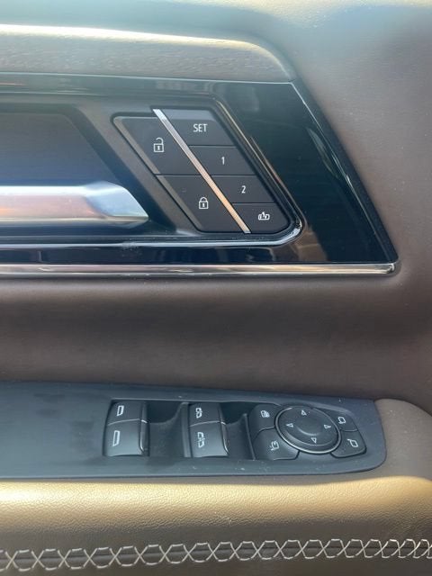 2025 GMC Yukon Denali Ultimate