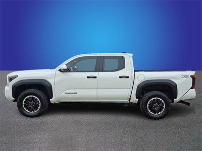 2024 Toyota Tacoma 4WD SR5