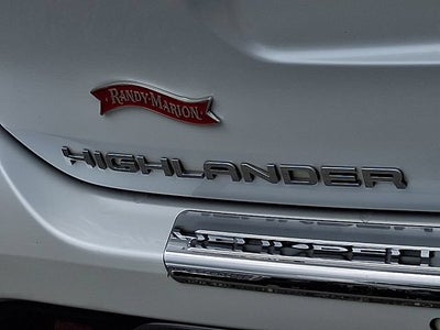 2022 Toyota Highlander Platinum