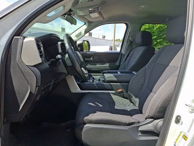 2024 Toyota Tundra 4WD SR5