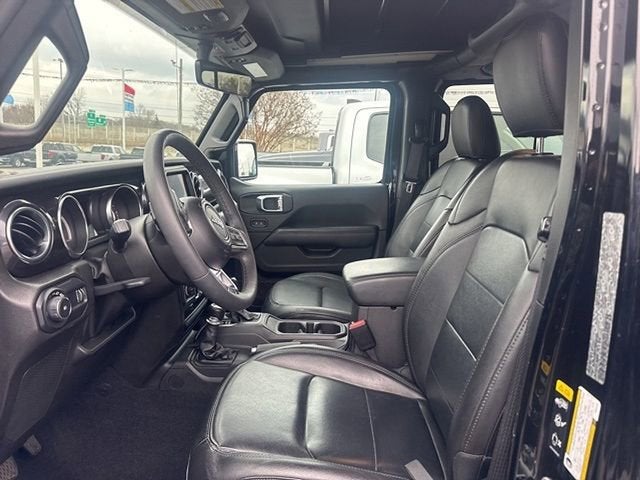 2023 Jeep Wrangler 4-Door Sahara Altitude 4x4