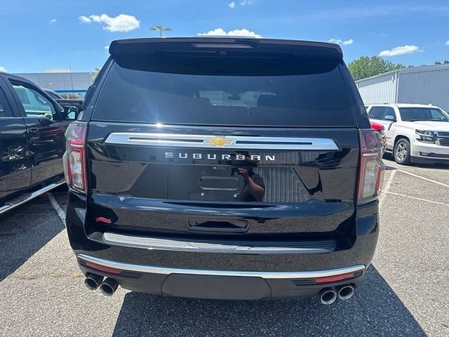 2022 Chevrolet Suburban High Country