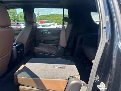 2022 Chevrolet Suburban High Country