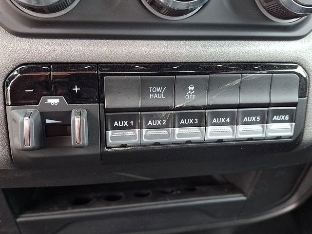 2024 RAM 2500 Tradesman Regular Cab 4x4 8' Box