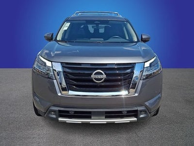 2023 Nissan Pathfinder SL 4WD