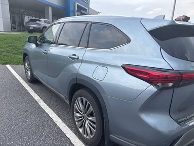 2021 Toyota Highlander Platinum