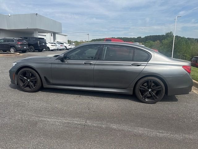 2017 BMW 740i 740i