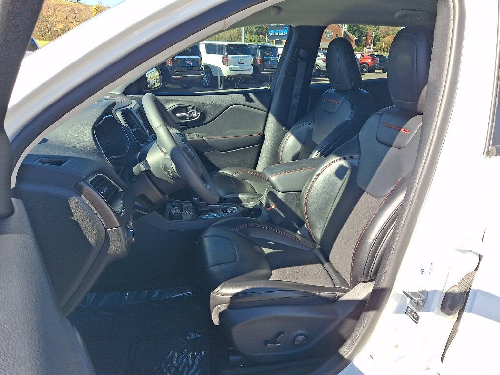 2022 Jeep Cherokee Trailhawk