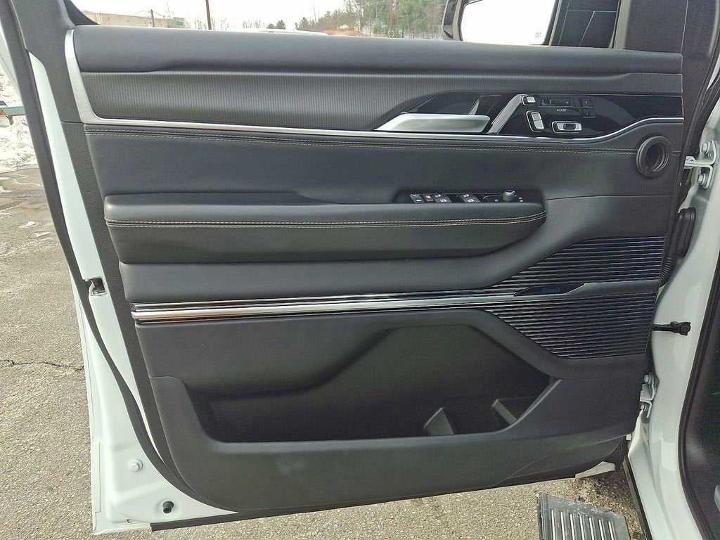 2024 Jeep Grand Wagoneer L Series II