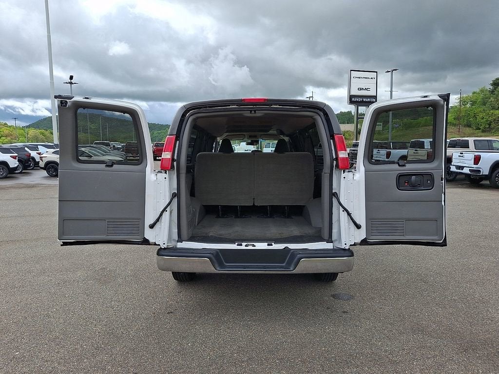 2019 Chevrolet Express Passenger 3500 LT