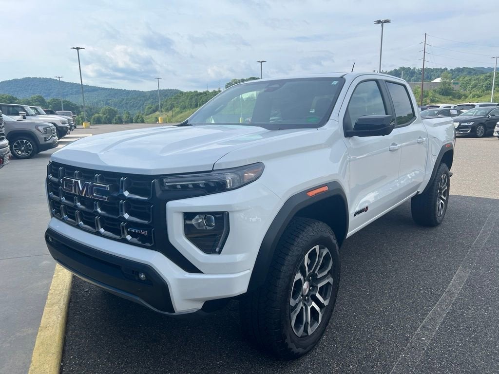 2024 GMC Canyon AT4