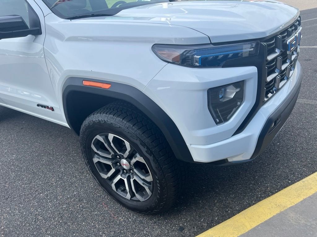 2024 GMC Canyon AT4