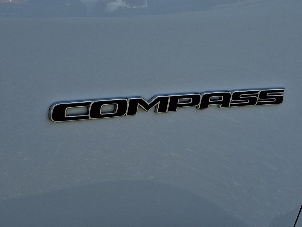 2023 Jeep Compass Latitude Lux