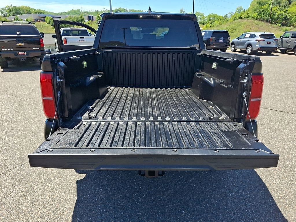 2024 Toyota Tacoma 4WD SR5