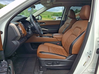 2024 Nissan Pathfinder Platinum