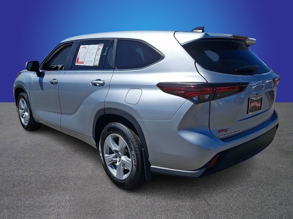 2024 Toyota Highlander LE
