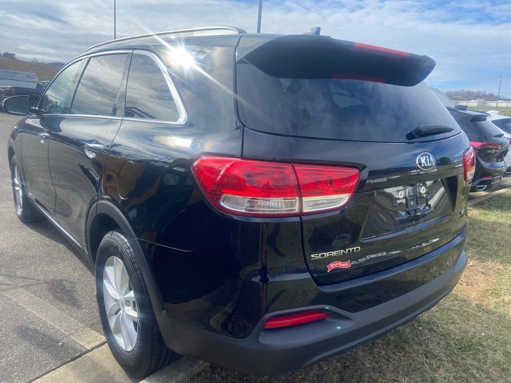 2018 Kia Sorento LX